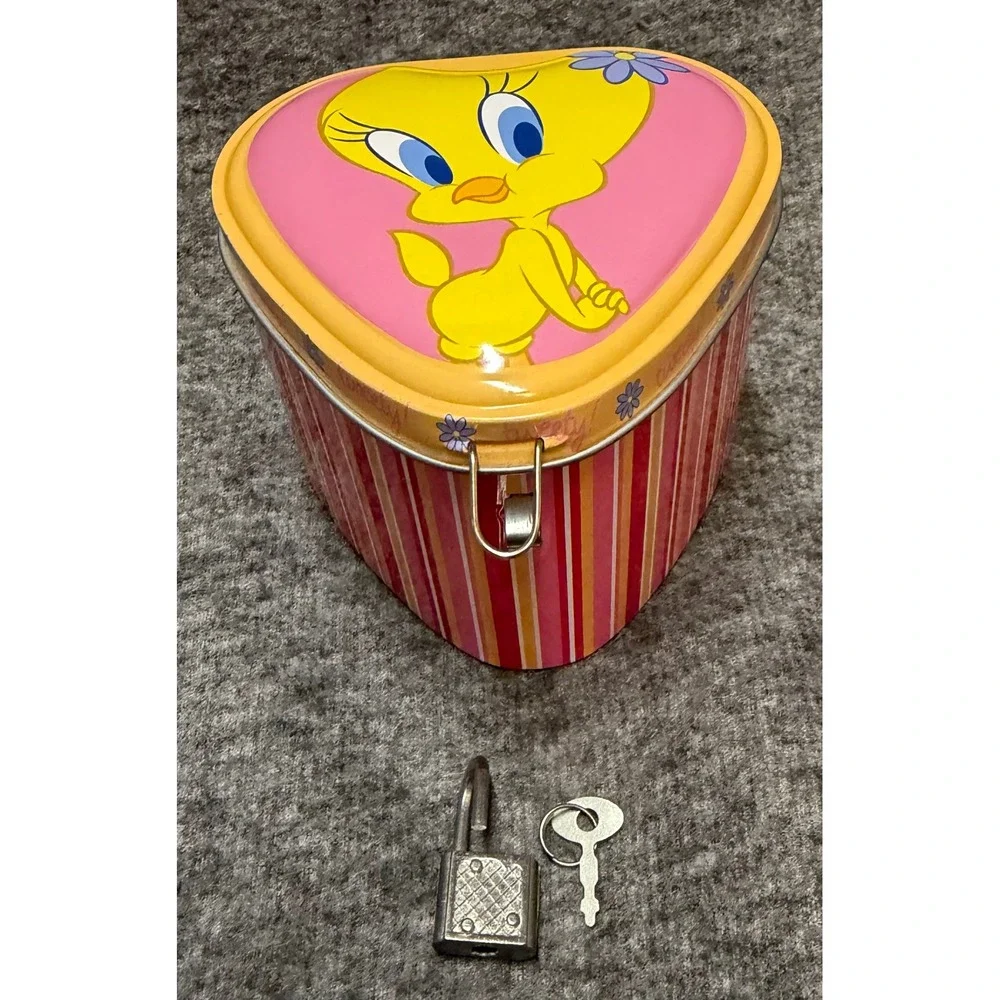 Warner Bros Tweety Bird Heart Tin Lock and Key 2006 Looney Tunes Colibri Group